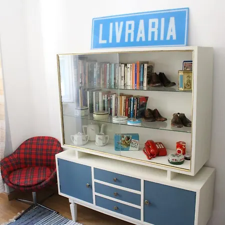 Downtown Doll's House Apartman