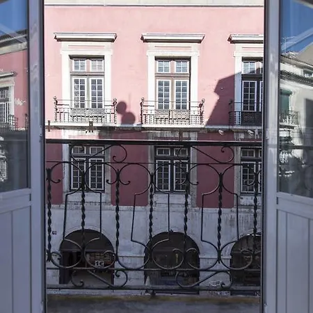 Downtown Doll's House Apartman