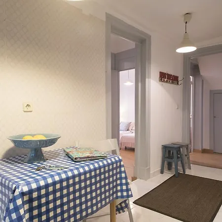 Downtown Doll's House Apartman *