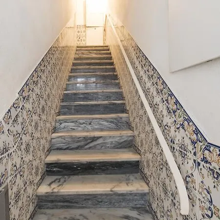 Downtown Doll's House * 리스본