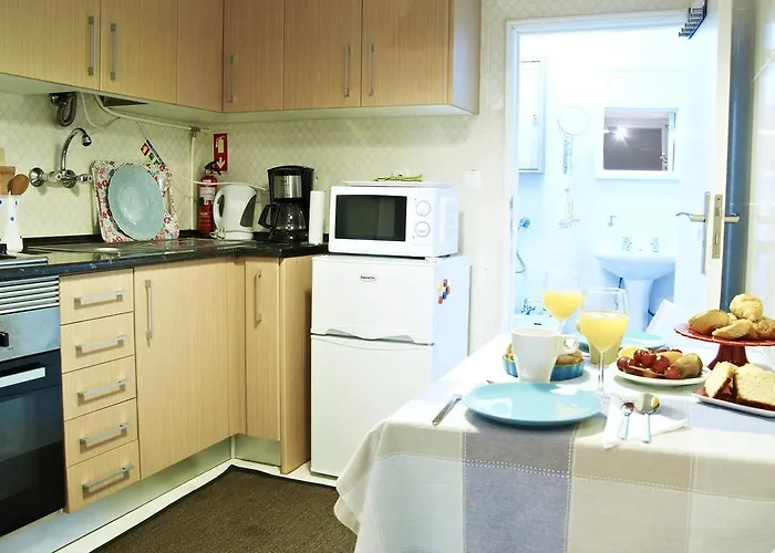 Downtown Doll's House