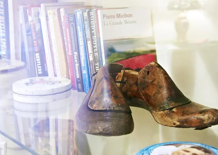 Downtown Doll's House *