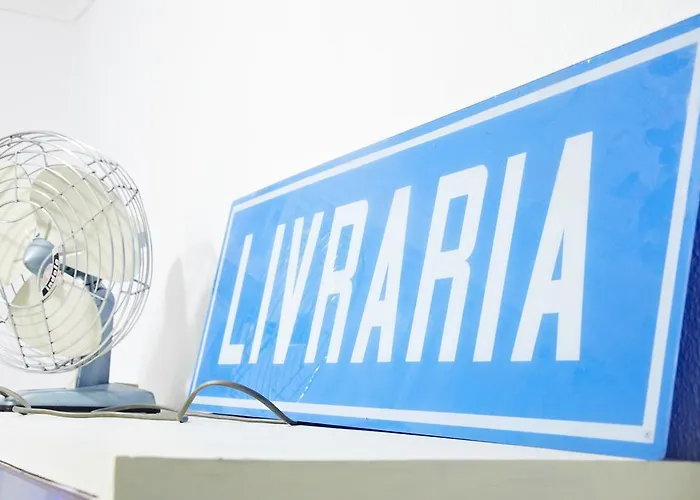 Downtown Doll's House * Lisboa