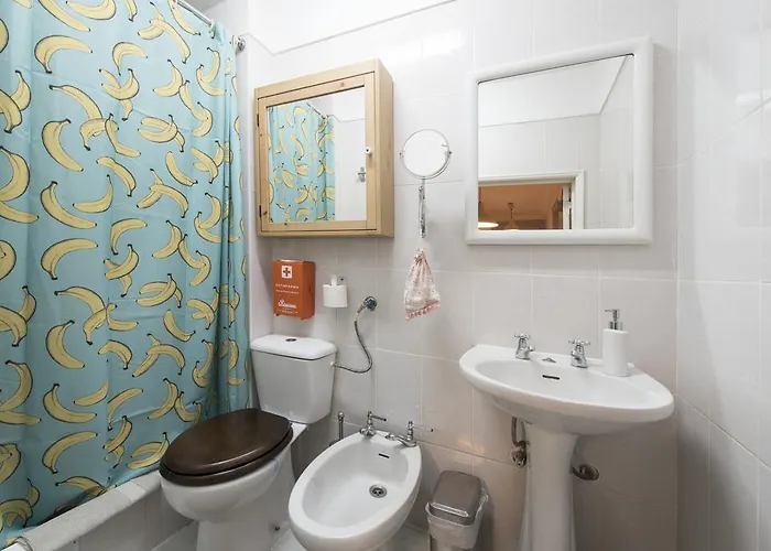 Downtown Doll's House