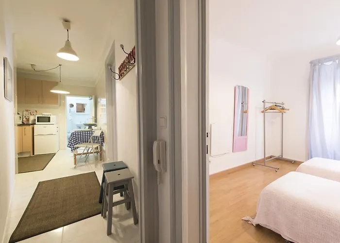 Downtown Doll's House * Lisboa